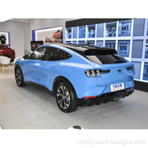 In magazzino 2023 Changan Ford Mustang Mach E 4WD Auto SUV EV Auto usata